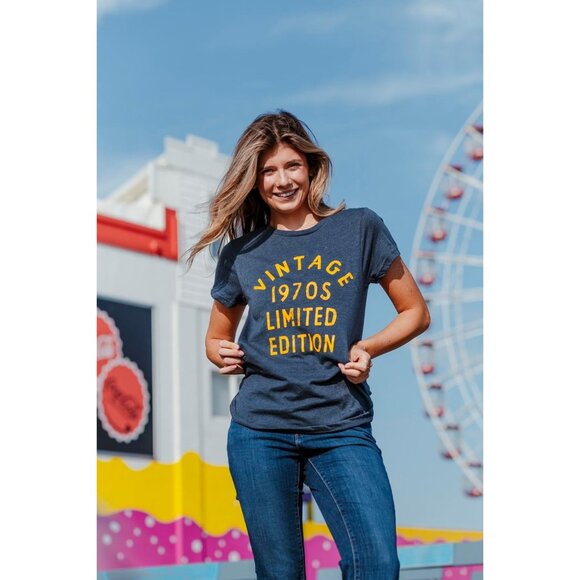 Women’s Vintage 1970s T Shirt Funny Retro Classic Tee for Ladies - Picture 3 of 9